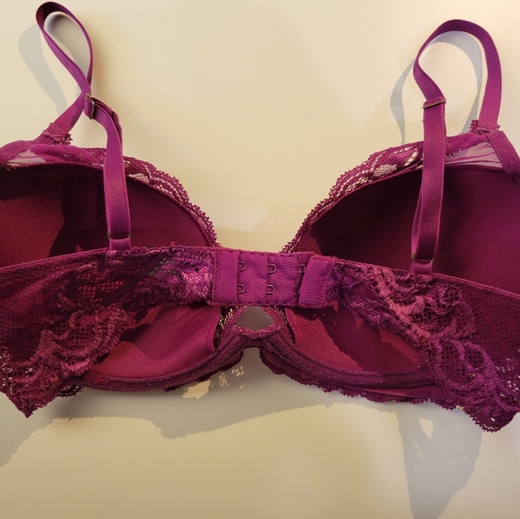Natori Feathers Underwire Contour Bra 34C - Picture 3 of 5